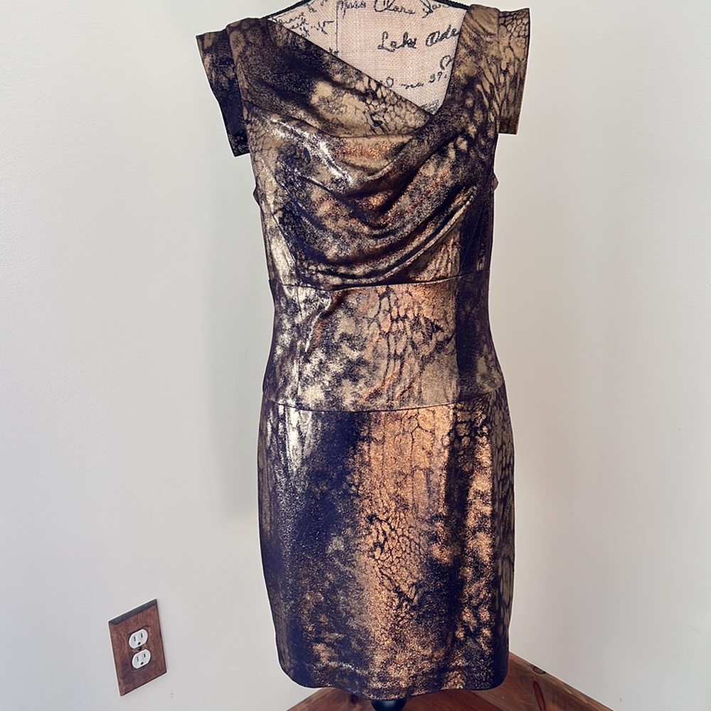 Black Halo Gold Metallic Dark Purple Maroon Shift Mini Dress 10